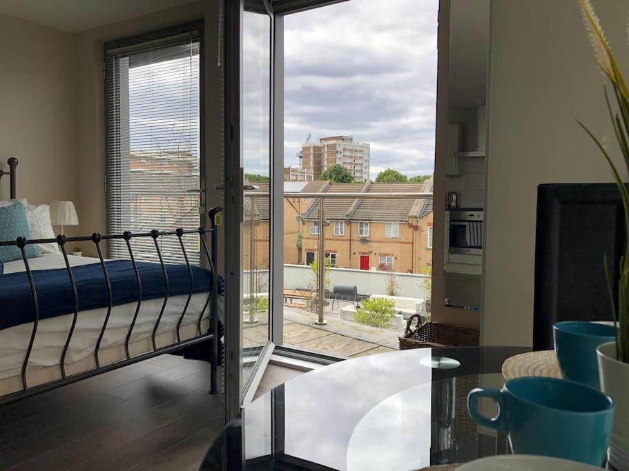 Studio Apartment Opposite Shoreditch Park London Eksteriør bilde