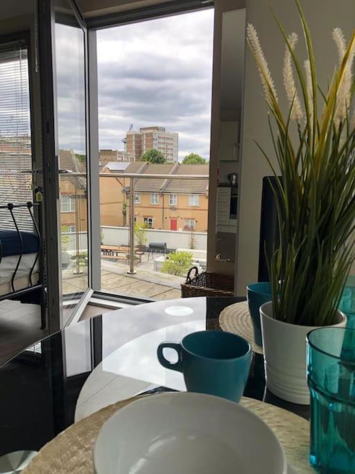 Studio Apartment Opposite Shoreditch Park London Eksteriør bilde